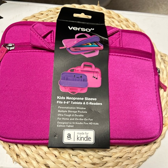 Verso Kids Neoprene Sleeve for 6”-8” Tablets & E-Readers NWT - Picture 2 of 8